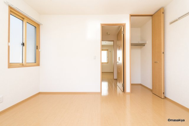 グランモアみなみの洋室