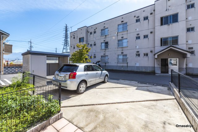 グランモアみなみの駐車場