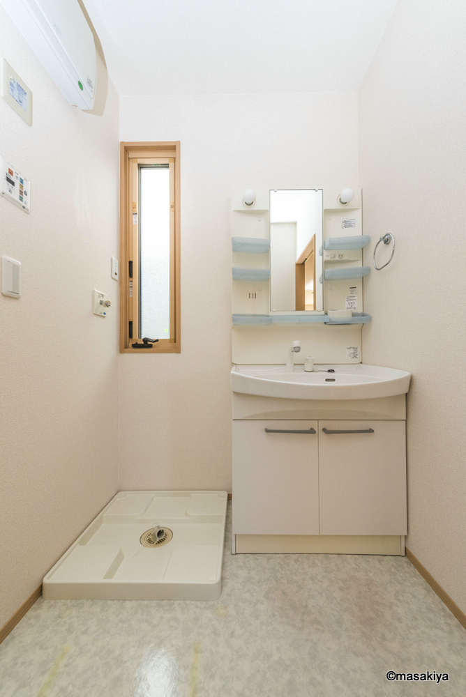 グランモアみなみの洗面所|洗面・脱衣　シャンプードレッサー付き。