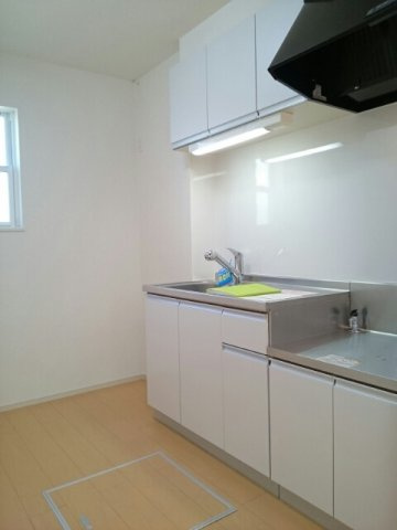 ネオファースト西新庄のキッチン|使いやすいキッチンです