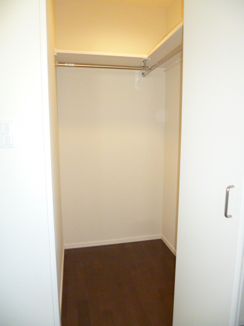 ＳＰＩＡＮＯⅡの収納|★収納豊富のウォークインクローゼット★