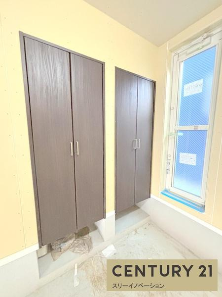 大正区千島ガレージハウスの収納