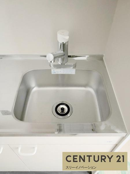 大正区千島ガレージハウスのキッチン