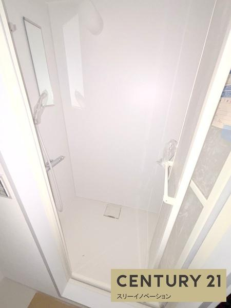 大正区千島ガレージハウスの浴室