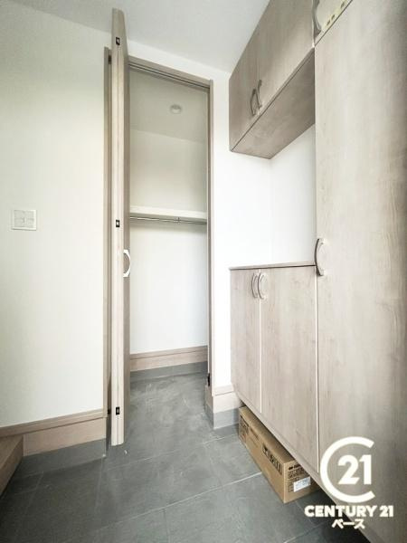 奈良市南京終町３丁目 Ｃ号棟 ／新築一戸建の前面道路含む現地写真|■現地撮影写真■前面道路は広々しており、お車の出し入れも楽々！