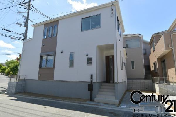 奈良市南京終町３丁目 Ｃ号棟 ／新築一戸建の外観|■≪同仕様写真≫■汚れにくい外壁サイディング仕様！外構工事費込みです！建築基準法で定められた１.５倍の耐震性能！制震性能も兼ね備えた邸宅です！■