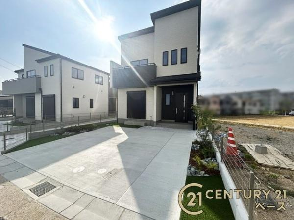 奈良市南京終町３丁目 Ｃ号棟 ／新築一戸建の外観|■≪同仕様写真≫■汚れにくい外壁サイディング仕様！外構工事費込みです！建築基準法で定められた１.５倍の耐震性能！制震性能も兼ね備えた邸宅です！■