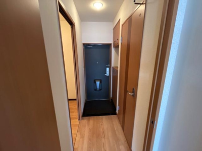 【内装】 | 新向陽 | 廊下