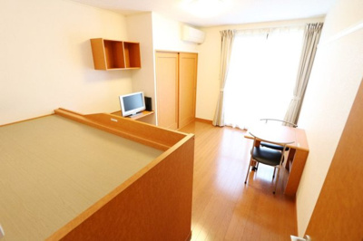 【居間・リビング】 | レオパレス新庄寺 | 退寮をお考えの方には家具家電付きがおススメ！