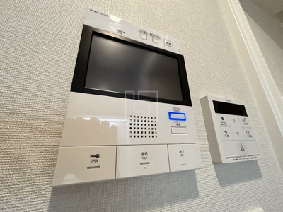【セキュリティ】 | コンフォリア北堀江一丁目 | コンフォリア北堀江一丁目　TV付モニターフォン