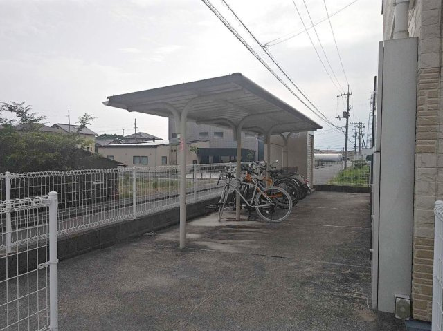 レオパレス与奈泉のその他