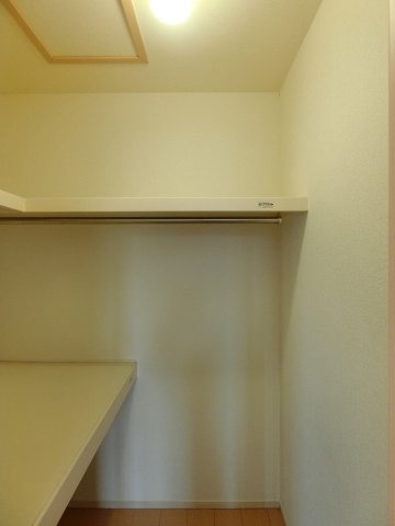 フレージュ　パラッツォ　Ａの収納