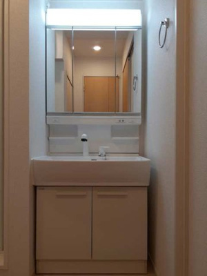 【洗面所】 | ハイネＢ | スペースが確保できる洗面所です