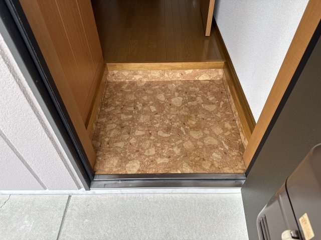 セピア　コンフォースの玄関