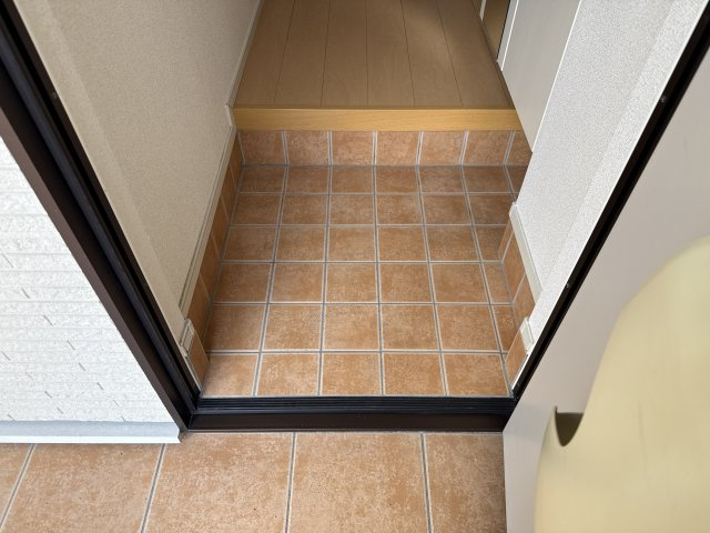 アルメールＭの玄関