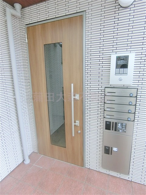 メルヴェーユ久が原Ⅱのエントランス