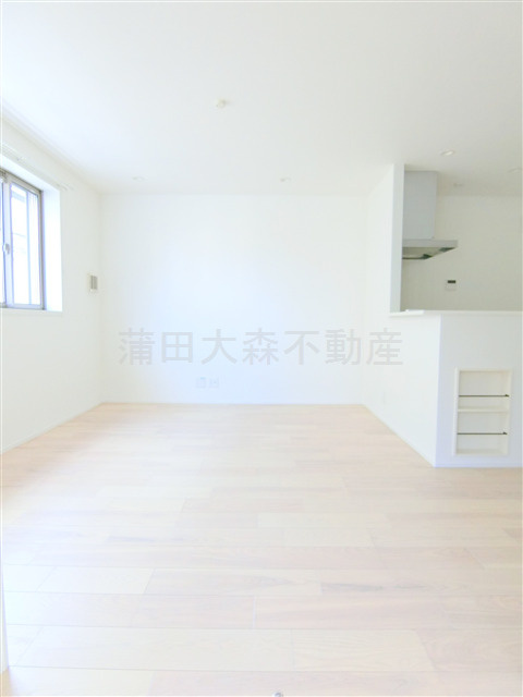 プラス　ウィステリア　の居間・リビング