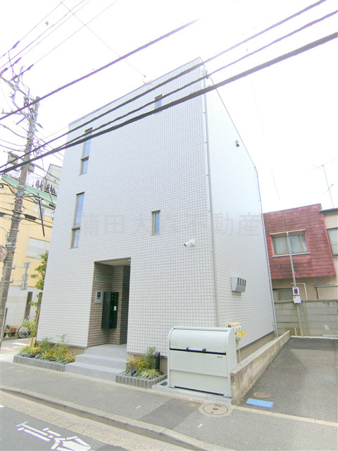 プラス　ウィステリア　の外観