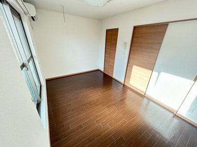 【洋室】 | エスポワール Ｂ | 室内物干