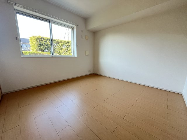 ヴァイオレットの内装