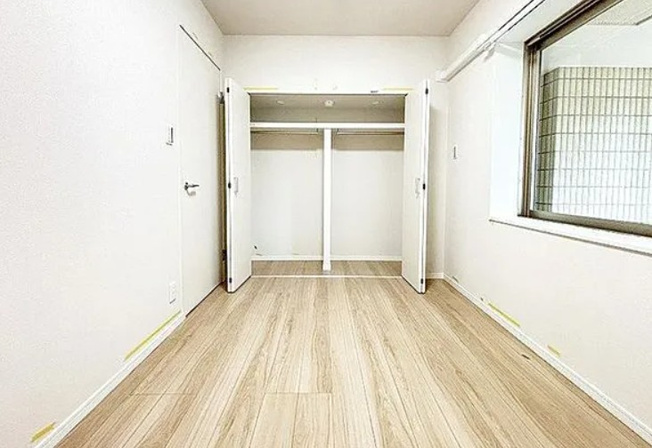 【洋室】 | 東高西ケ原ペアシティ | 趣味に没頭したり、自分の時間を愉しめる一部屋です。