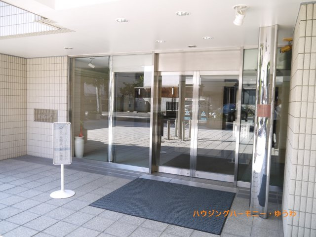 【エントランス】 | 東高西ケ原ペアシティ | 清廉とされたエントランスになっています。