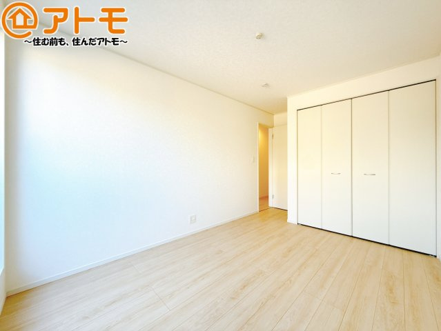 【子供部屋】 | 清水区押切第7　新築戸建　全1棟 | 壁と床がシンプルな色合いだからこそ自分だけの空間を作れます♪お部屋作りのイメージは順調でしょうか♪