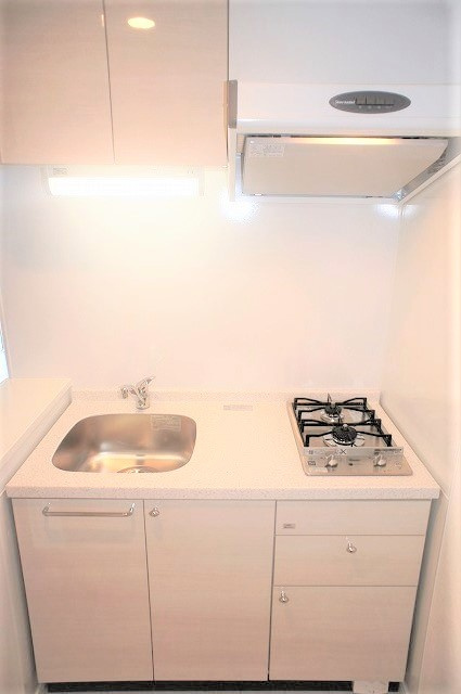 エンクレスト博多Belleのキッチン|コンパクトなキッチンで掃除もラクラク