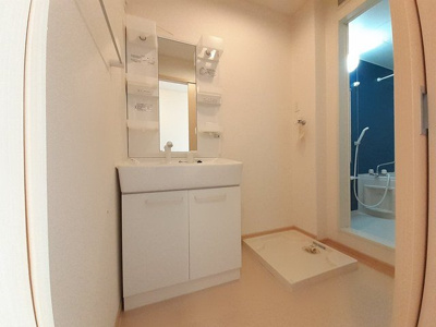 【洗面所】 | ボニート　Ｈ | ゆったりとスペースのある洗面所