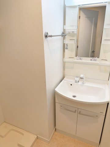 エンクレスト祇園の洗面所|広い洗面スペース