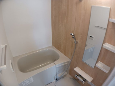 【浴室】 | フロレゾンⅠ | コンパクトで使いやすいお風呂です