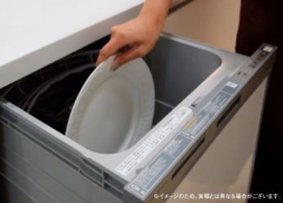 【構造・工法・仕様】 | ☆☆価格変更！！新築分譲　内郷内町　オール電化　全４棟！！ | 食器洗い乾燥機
節水できてエコ、清潔ででお手入れ簡単な食器洗い乾燥機、強力な洗浄能力で家事を軽減します

