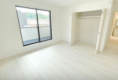 【寝室】 | ☆☆価格変更！！新築分譲　内郷内町　オール電化　全４棟！！ | 洋室は２階３部屋！！