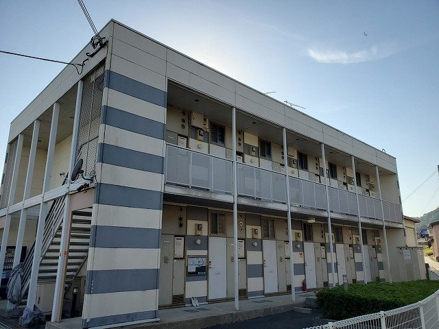 レオパレスＢＩＧＲＩＶＥＲの外観