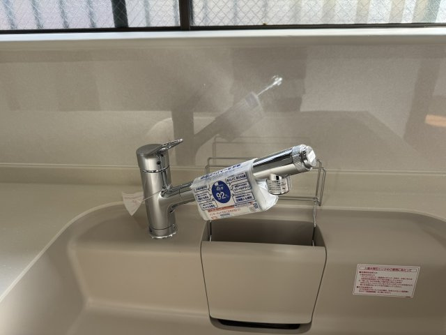 八王子市　暁町　中古戸建てのキッチン|～浄水器付き　安心安全なお水をお手軽に～