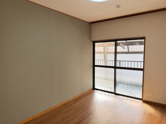 八王子市　暁町　中古戸建ての洋室|～2階6.0帖の洋室です～