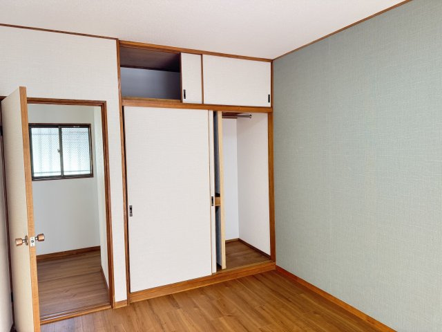八王子市　暁町　中古戸建ての収納|～収納力の高いクローゼット完備～