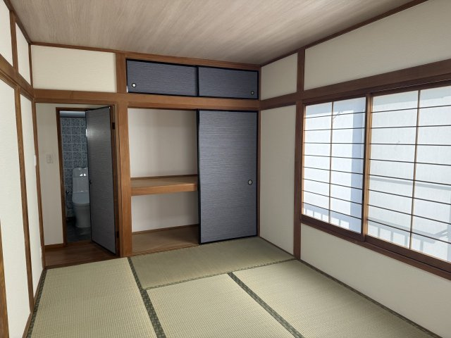 八王子市　暁町　中古戸建ての収納|～大容量収納可能な押入れ～