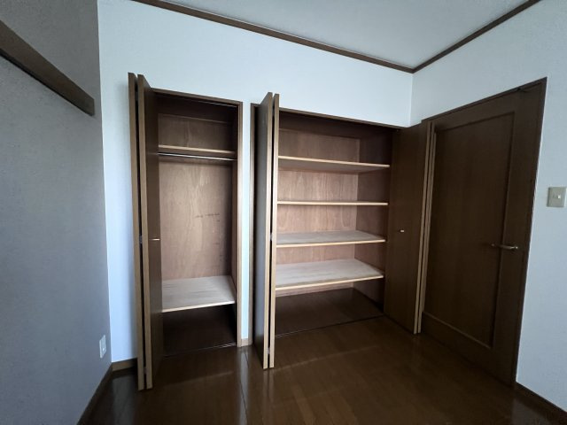 メリヤス岡場の収納
