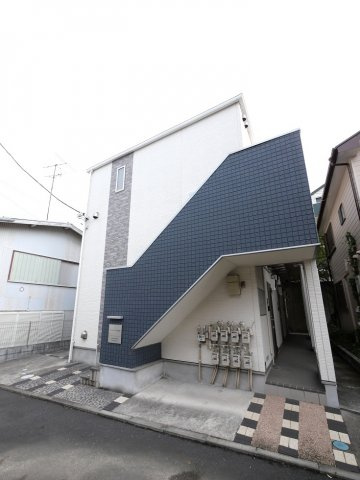 ハーモニーテラス東白楽の外観