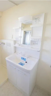 【洗面所】 | ガーデンコート清瀬１号棟１号棟 | ゆったりとスペースのある洗面所