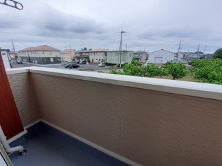 【バルコニー】 | カーサ　アモーレ　Ｂ | 暖かな日差しのふりそそぐバルコニー