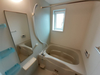 【浴室】 | カーサ　アモーレ　Ｂ | ゆったり過ごせるお風呂です