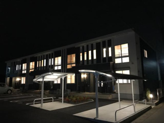 【外観】 | グラティテュード.T | 外観写真（夜）