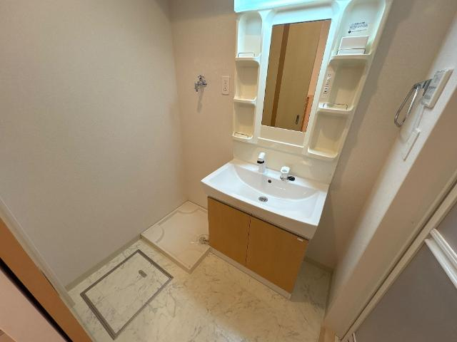 アルマトゥーラの洗面所|洗面