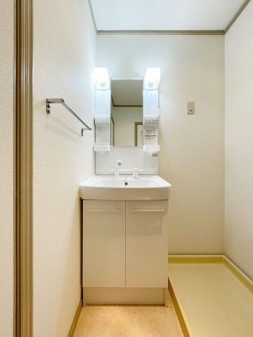 メゾン・ド・エトワールの独立洗面台|独立洗面台あり、毎朝おしゃれに忙しい女性の方におすすめです