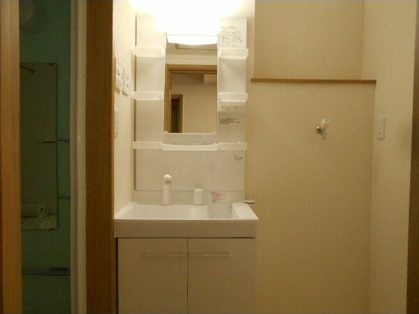 ヴィクトワールの洗面所