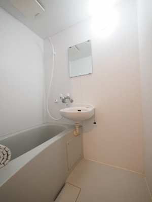【浴室】 | ヒルサイドレーン横浜山手 | 嬉しいバス・トイレ別※同タイプ・別号室参考写真
