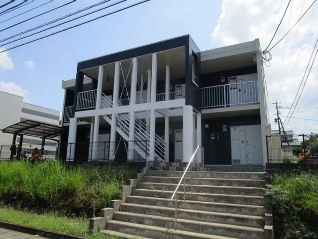 レオパレス八久保Ⅱの外観|2023年8月外観塗装致しました