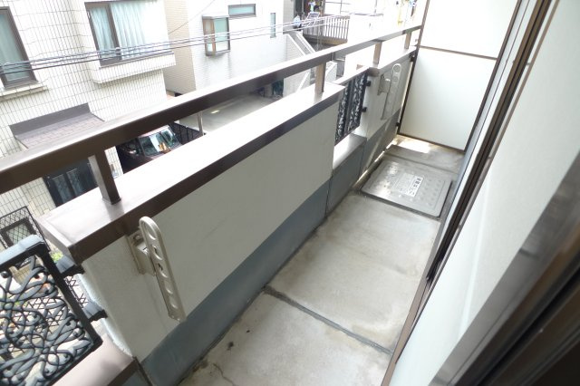 【バルコニー】